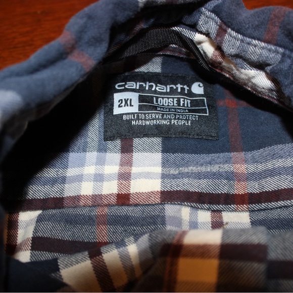 Carhartt flannel - Picture 2 of 2
